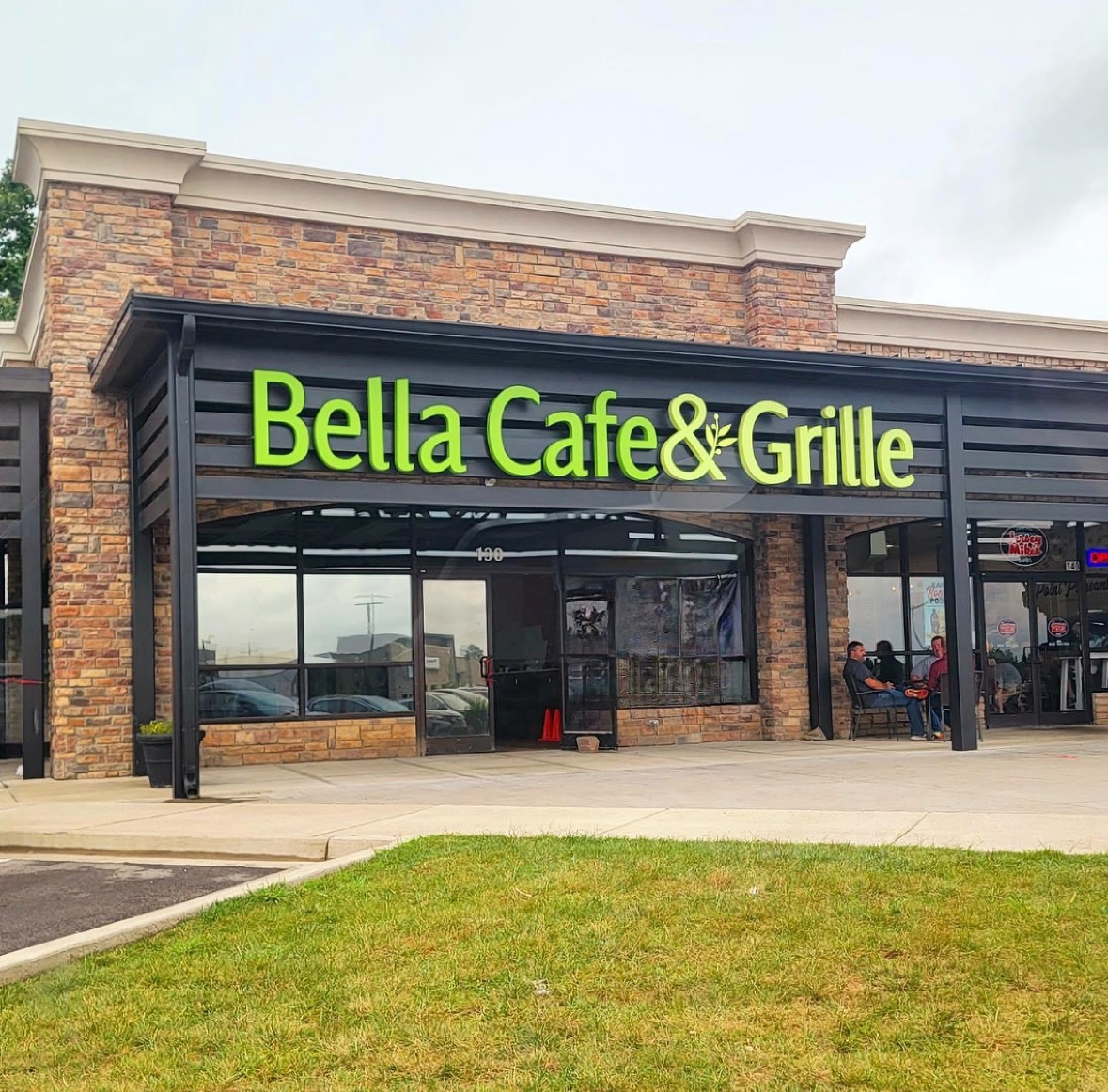Bella Cafe And Grille At Palomar